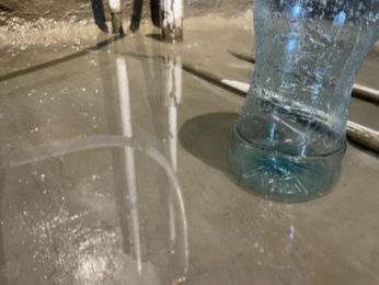 廁所漏水後，必須檢查廁所防水層和企缸漏水點，並確保整個浴室防水處理到位。